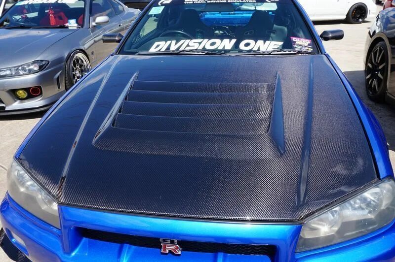 Капот скайлайн 32. Nissan r34 кузов. Капот skyline 34. Skyline r33 бампер. Ниссан скайлайн форсаж 2 капот.