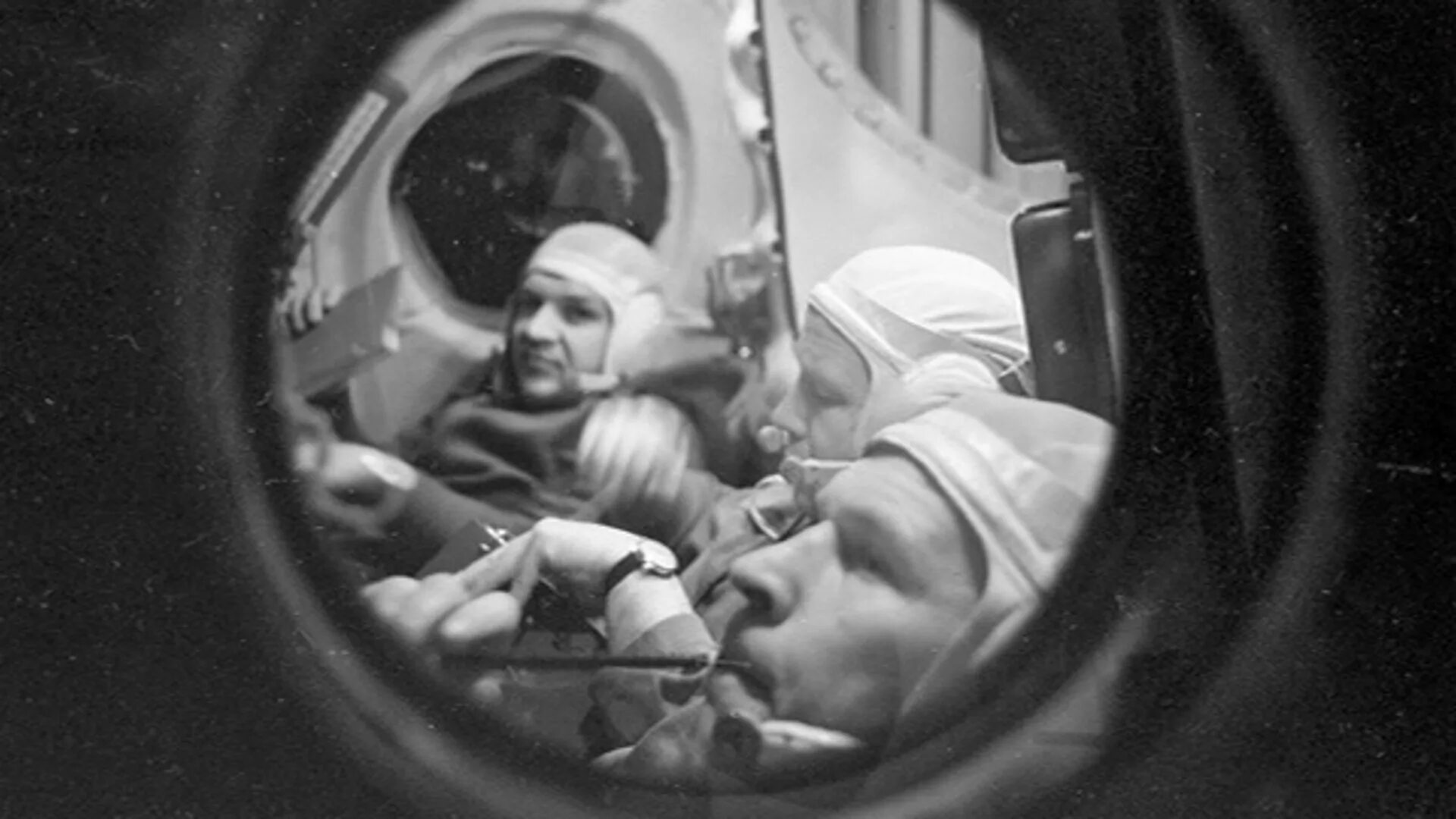 Союз 11 гибель Космонавтов. Союз 11 Пацаев. Экипаж космического корабля «Союз-11». Космонавт Пацаев гибель. Сколько погибло космонавтов в ссср
