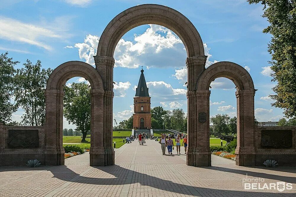 Мемориальный комплекс Буйничское поле. Могилев. Беларусь - Приличия трудно соблю