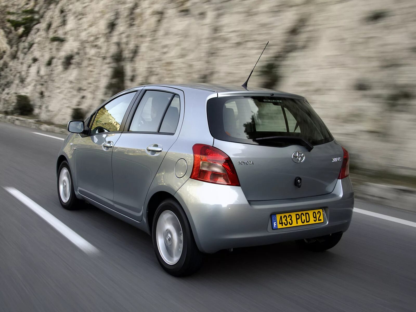 Тойота ярис 2. Toyota yaris 2. Toyota yaris xp9. Toyota yaris ii. Toyota yaris ii.