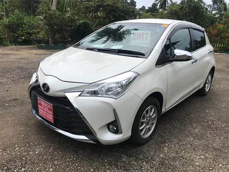 Toyota vitz 2018. Toyota Vitz 2017. Тойота Vitz 2017. Тойота Витц 2017 года. Тойота Витц 17 года.