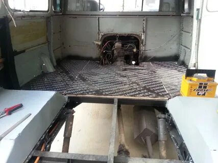 Пол автобуса
