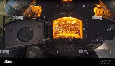 Сжигающее твердое топливо