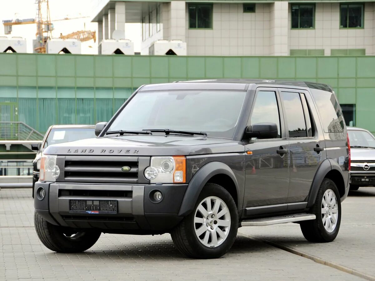 Дискавери авто ру. Ленд Ровер Дискавери 3 2008. Land Rover Discovery 3 2008. Ленд Ровер Дискавери 3 серый. Land Rover Discovery 4 серый металлик.