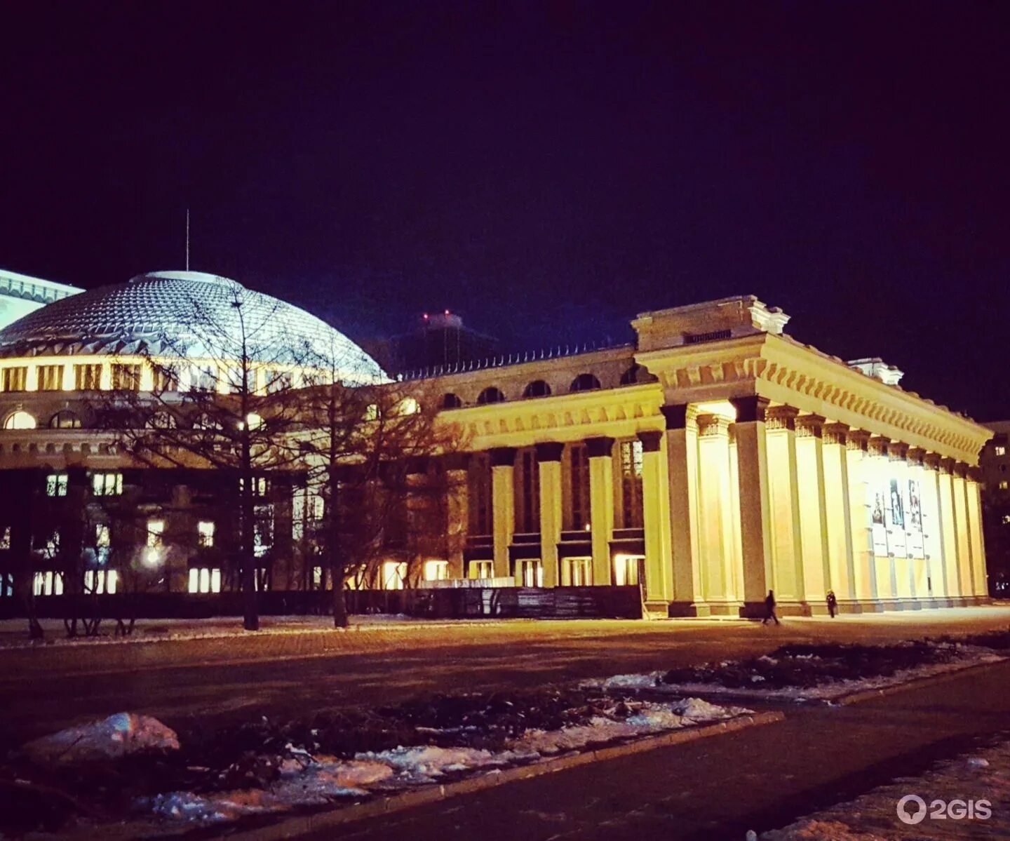 Большой театр новосибирск. Нововибирский театр "оперы и балета". Новосибирский оперный театр. Новосибирский государственный Академический театр оперы и балета. НОВАТ Новосибирск.