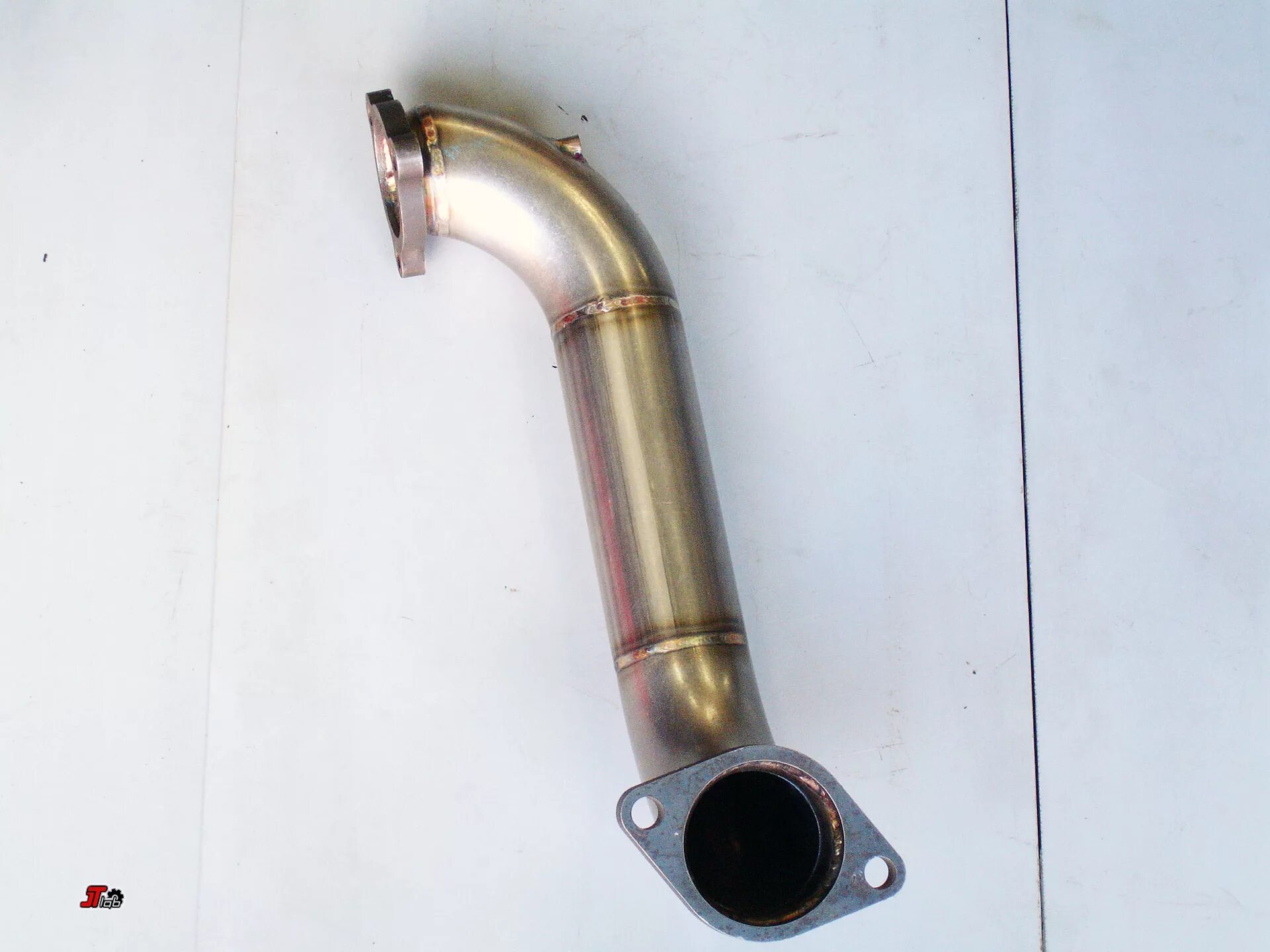 Td05 даунпайп. 4. Даунпайп. Даунпайп что это в автомобиле. Даунпайп ауди а5.