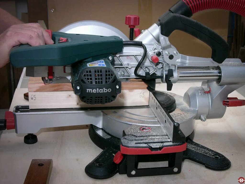 Торцевая пила 216. Торцовочная пила Метабо KGS 216. Торцовочная пила Metabo KGS 216 M. Metabo KGS 254. Торцовочная пила Metabo KGS 254 M.