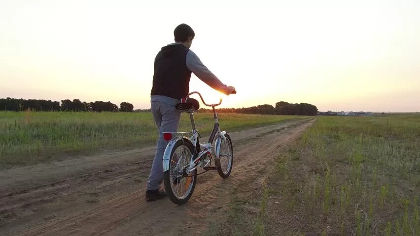 Прицепное устройство peruzzo trail angel. Иди к велосипеду. Сцепка для велосипеда для детей. Велосипед с корзинкой. Корзина для велосипеда.