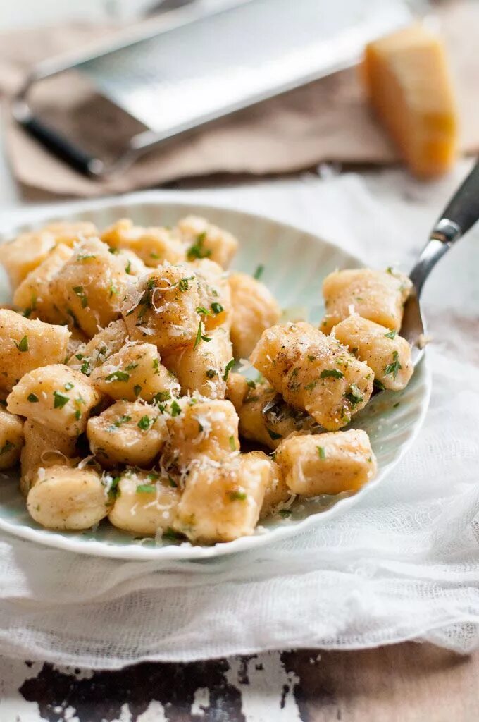 Ньокки гноччи. Ньокки (итал. Gnocchi) — итальянские клецки,. Ньокки Арабьята. Ньокки Италия
