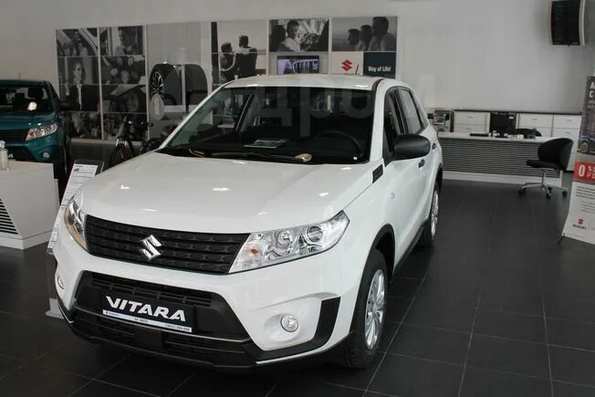 Suzuki /grand/ vitara 2018. Гранд витара 2012 года. Сузуки витара барнаул. Сузуки витара барнаул. Сузуки витара 2018 серебристый.