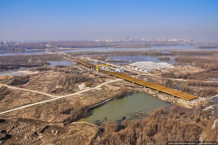 Строительство обь. Стройка Обь мост Новосибирск. Строящийся мост в Новосибирске. Третий мост через Обь Новосибирск. Новый мост через Обь в Новосибирске.