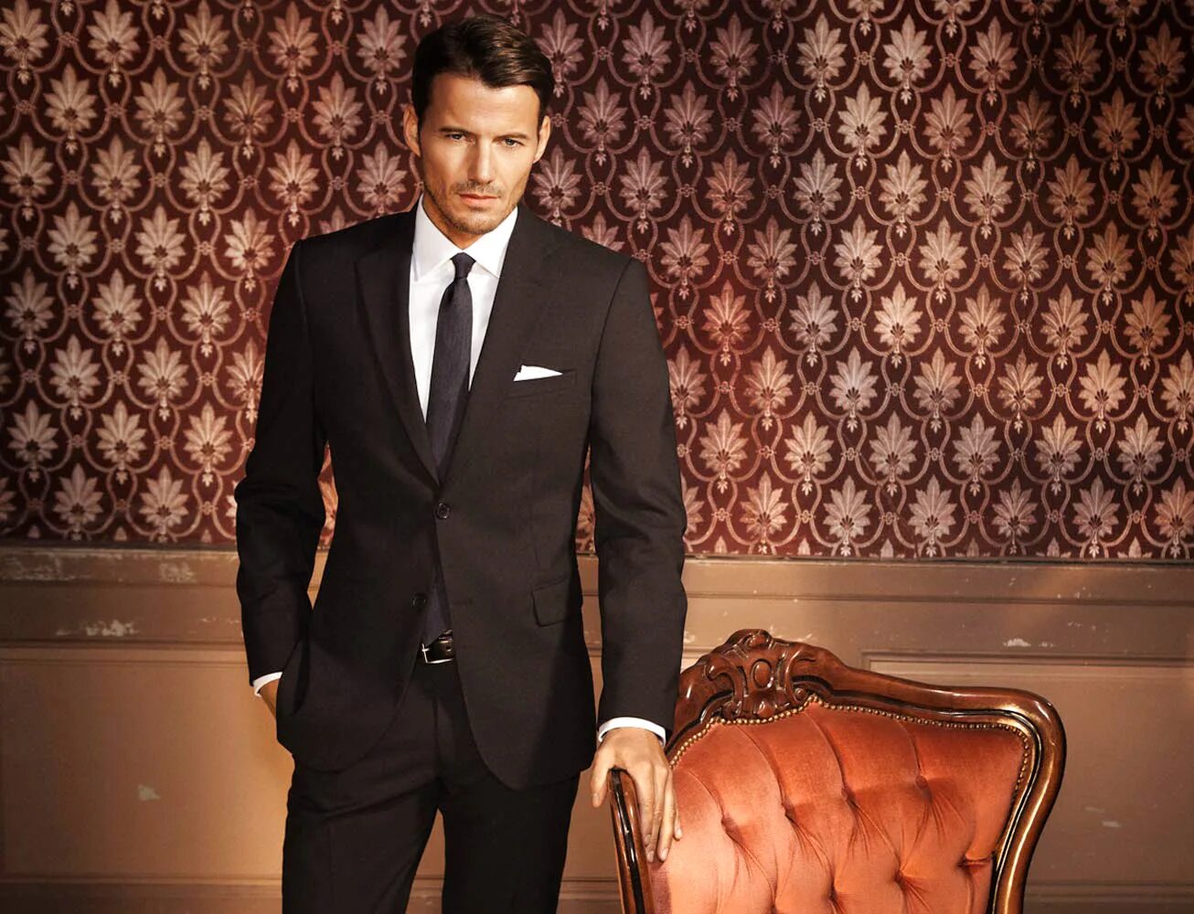 Go with suit