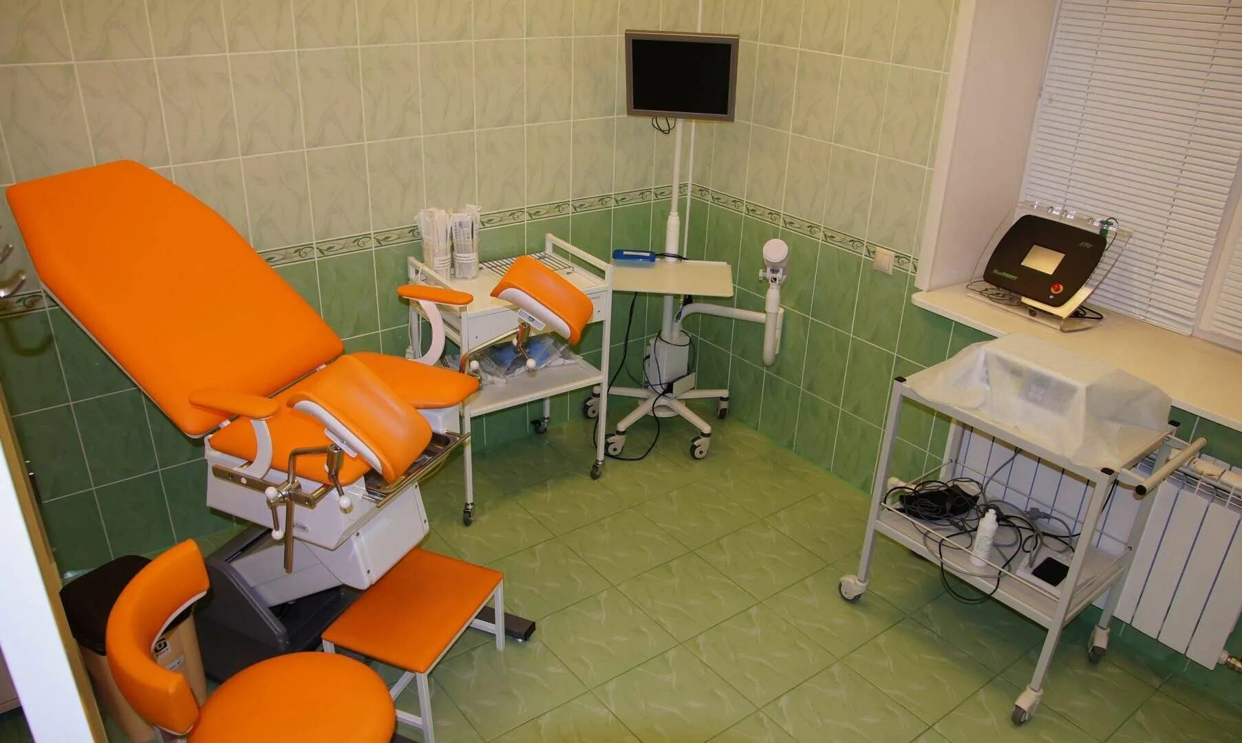 Коммунарский 23 бийск аура. Коммунарский 23 бийск аура. Коммунарский 23 бийск аура. Аура бийск телефон регистратуры. Визитка врача терапевта.