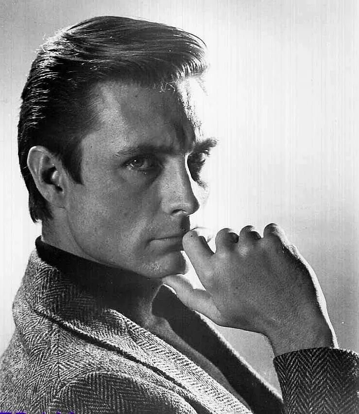 John phillip law. Джон филлип лоу синдбад. Джон филлип лоу артист. Джон филлип лоу старый. Джон филлип лоу золотое приключение.