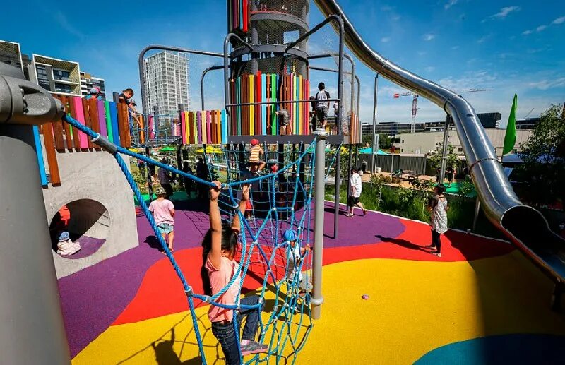 Толубеевский проезд 36к1. Новые горизонты детские площадки. Игровая площадка в парке. Новые горизонты детские площадки. Детская площадка метро семеновская.