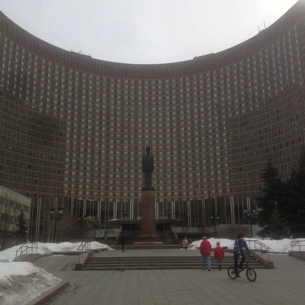 Гостиница космос питер. Гостиница космос санкт петербург площадь победы. Гостиница космос холл. Гостиница космос 1987. Гостиница космос москва вднх.