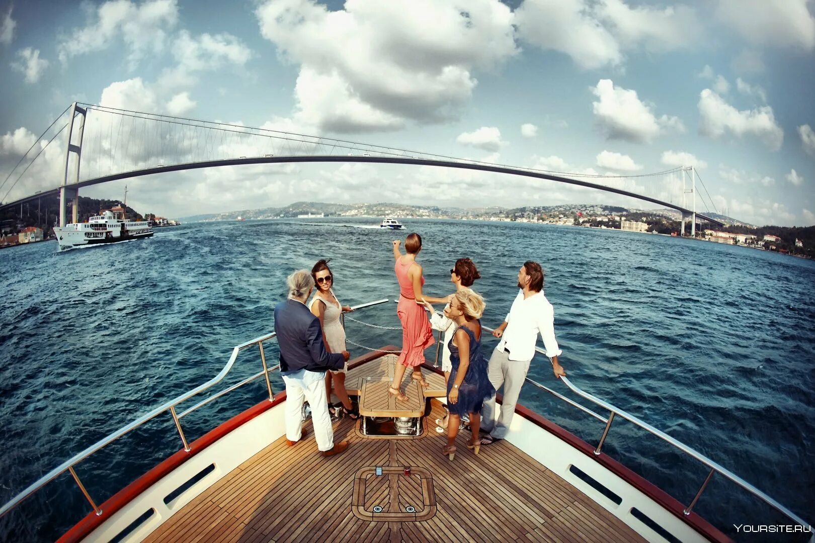 Прогулка на яхте. Bosphorus cruise стамбул. босфор стамбул прогулка экскурсия. босфор морская прогулка. стамбул прогулка по босфору круиз.