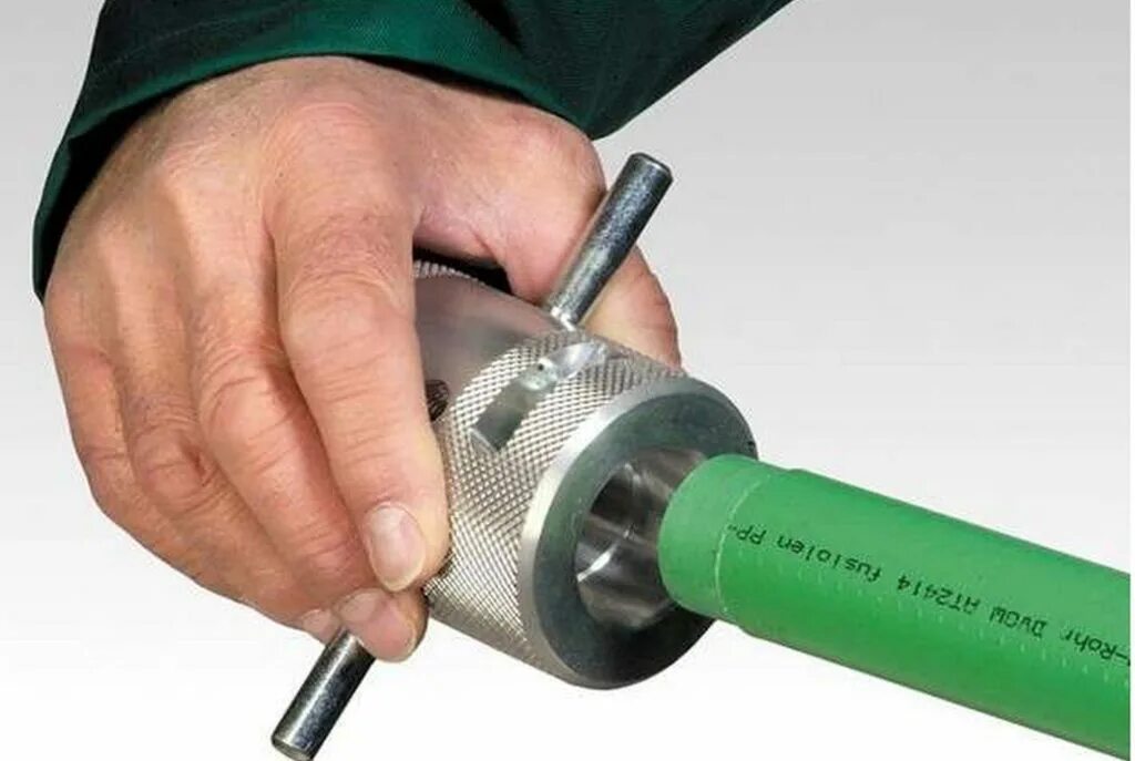 Фрезеровка полиамида. Шейвер для зачистки полипропиленовых труб. Паяльник для спайки полипропилена листов. Обработка полипропилена. Паяльник для спайки полипропилена листов.