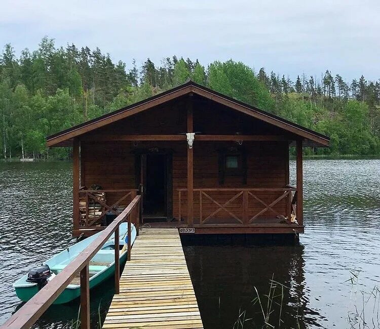 Плавучая баня Икшинское водохранилище. База отдыха "Хутор Салокюля" Карелия. Салакюла турбаза Карелия. Озеро Теренкуль плавучая баня. Снять дом у озера посуточно