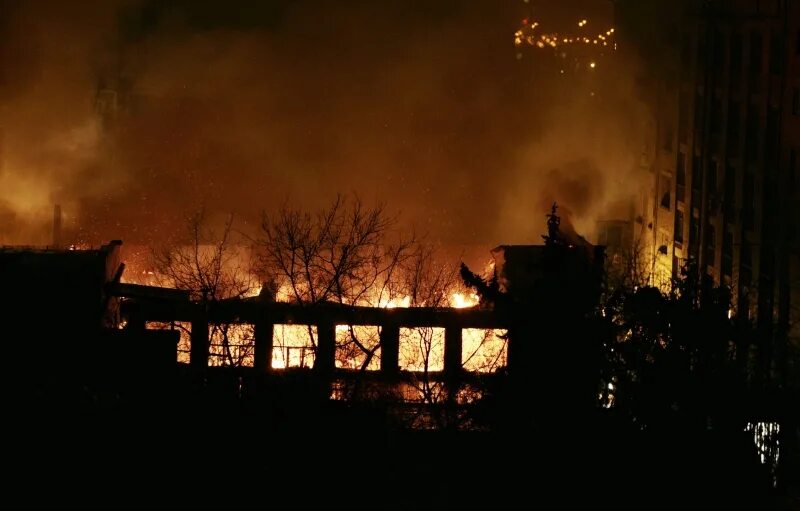 Пожар общежитие МАИ. Пожар в МАИ 2009. Пожар в РУДН. Пожар в МАИ.