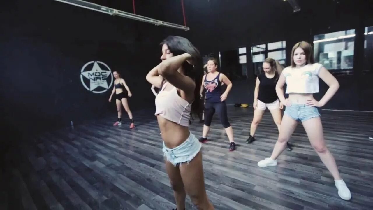 Mdc школа танцев. MDC NRG Dance. MDC Centre танцев. MDC NRG залы.