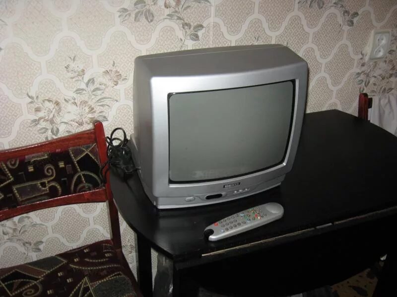 Авито куплю маленький телевизор. Телевизор LG 21 дюйм кинескопный. Телевизор LG 14 дюймов ЭЛТ. Телевизор самсунг маленький кинескопный. Телевизор самсунг ЭЛТ 2000 года.