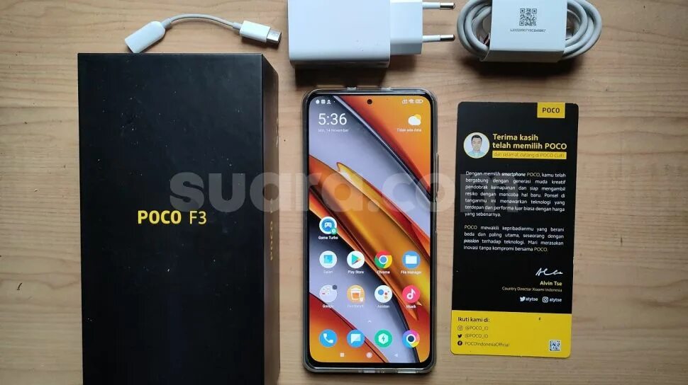 Poco купить авито. Poco f3 8/256. Poco f3 комплектация. Смартфон poco f3 8/256gb Black. Зарядка poco f3.