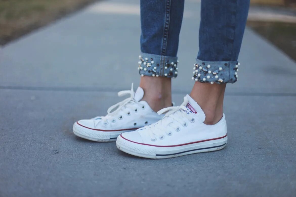 Кеды конверс летние. Конверс женские. Кеды Converse женские. Кеды Converse стиль. Кеды широкие женские