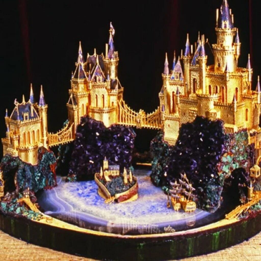 Сказочные дворцы и замки. Дворец на закате. Сказочный замок. Бриллиантовый замок. Golden castles.