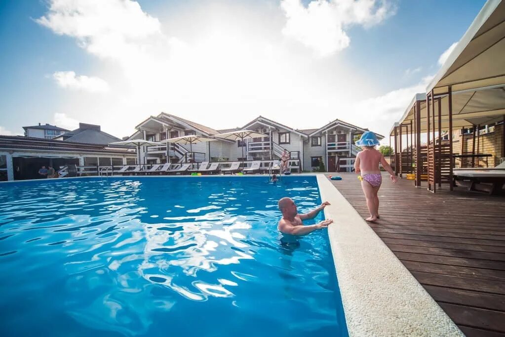 Недорогие отели анапы все включено 2024. Понтос фэмили резорт витязево. Отель corudo анапа. Витязево краснодарский край гостиницы. Понтос фэмили анапа.