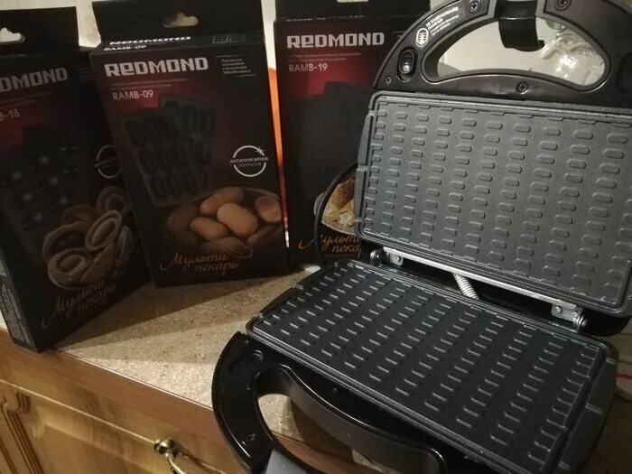 Мультипекарь поларис 5 в 1. Редмонд мультипекарь на 4 панели. Панель тонкие вафли для мультипекаря redmond ramb-119 фото коробки. Moulinex sw6118. Сменные панели для мультипекаря redmond 611.