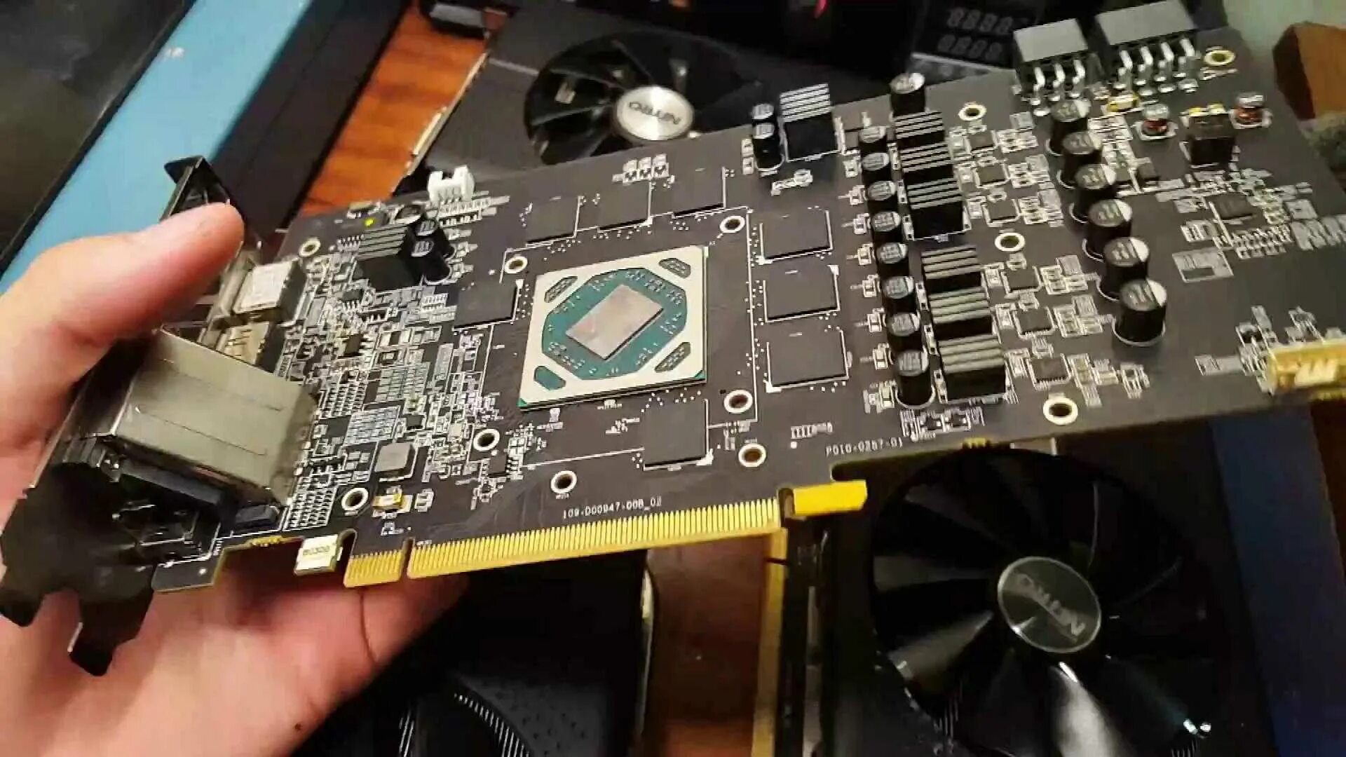 Как определить как стоит видеокарта. Rx 580 прогар. неисправная видеокарта. починка видеокарты. сломалась видеокарта.