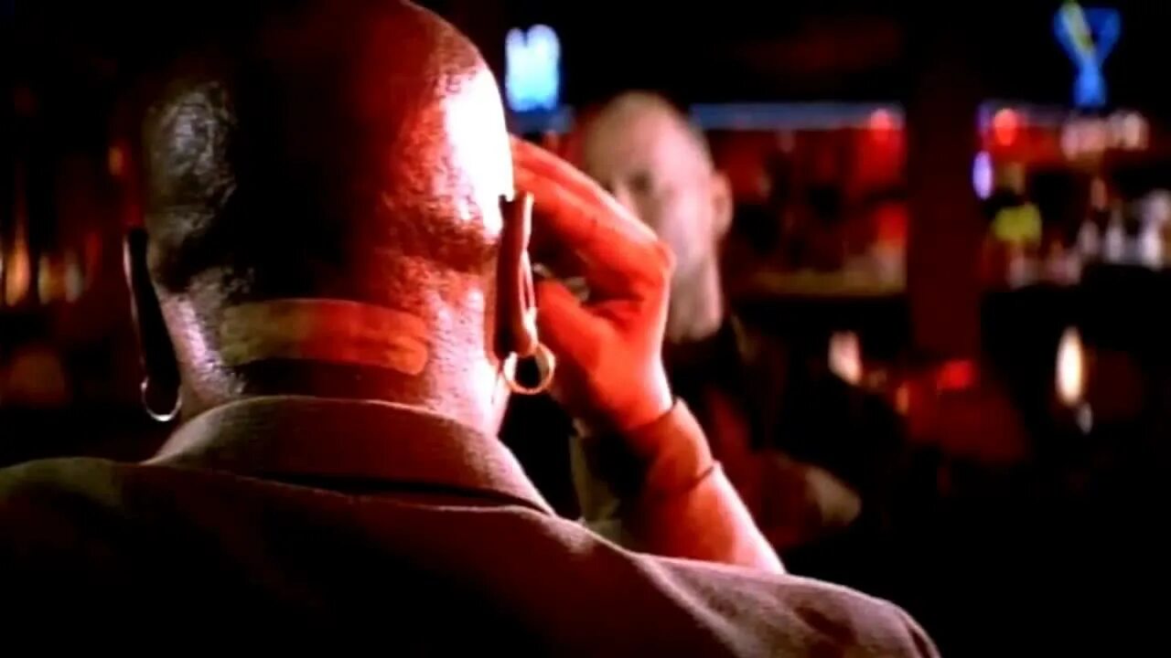 Американское чтиво трейлер на русском. Дензел вашингтон криминальное чтиво. Стив бушеми официант криминальное чтиво. Криминальное чтиво джимми. Американское чтиво трейлер на русском.