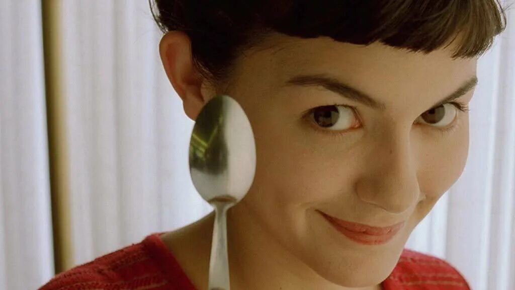 Амели песня toxi. Амели песня toxi. Амели сильная. Амели саундтрек. Одри тоту 2001.