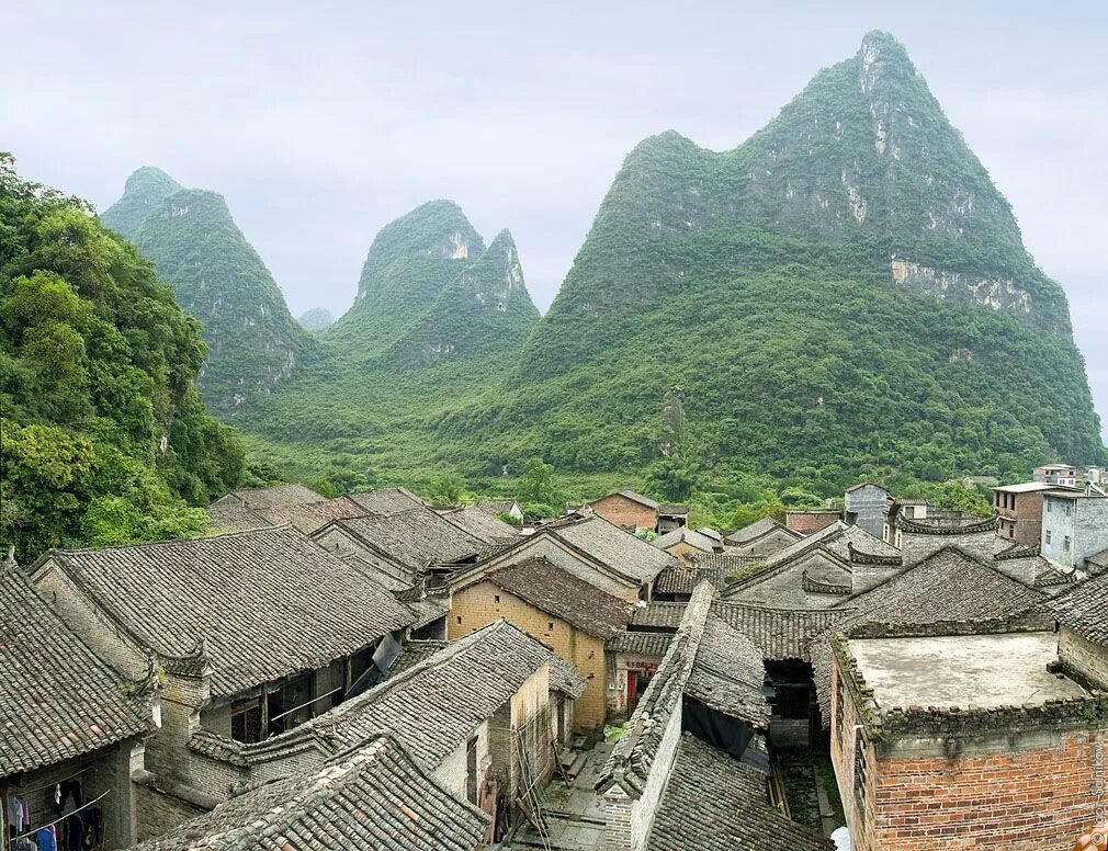 Гора ганденг таинственная в китае феномен. Джейрахско-ассинский заповедник (ингушетия). Пещерная школа в китае. Деревня атулер китай. Горная школа гулу китай.