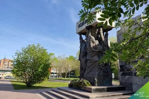 Памятник труженикам тыла тюмень