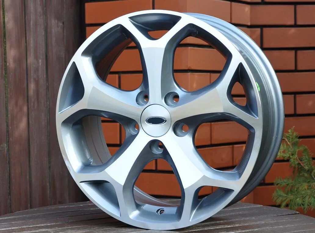 Диски форд фиеста 1139. Ford focus 2 rs диски. Колеса ford focus st. Литые диски форд мондео 2. Диски на авто форд.