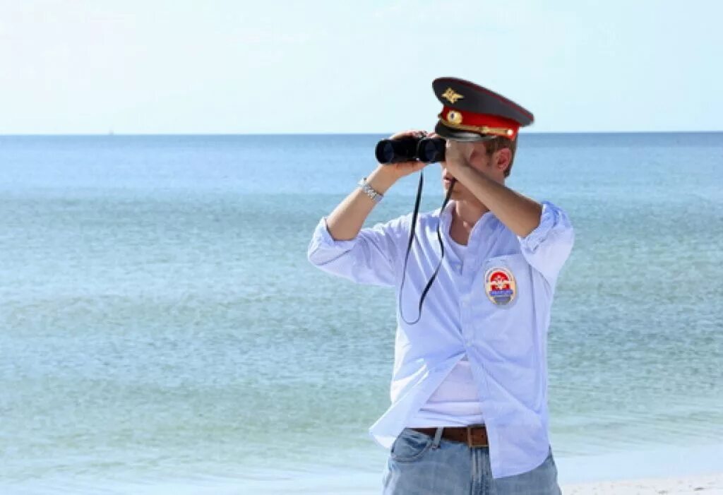 Полицейский в отпуске. Отпуск в полиции. Полиция на отдыхе. Полицейский в отпуске. Количество суток отпуска военнослужащего.