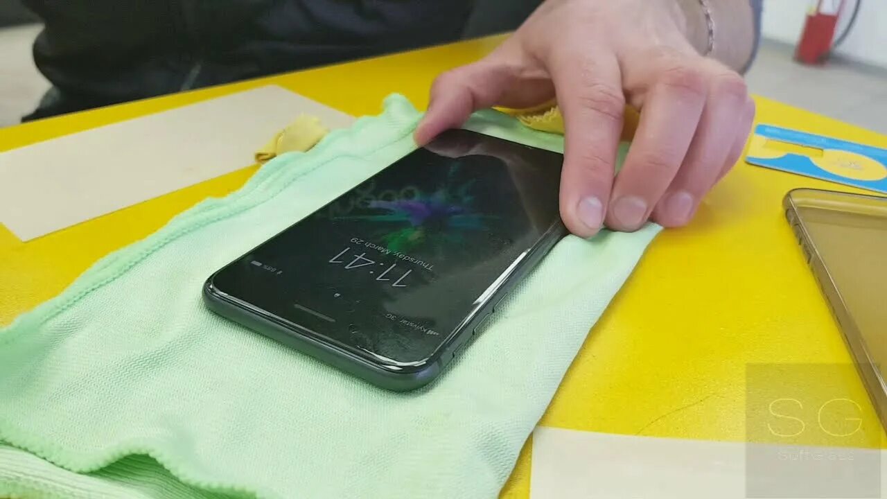 Полиуретановый телефон. Защитная пленка на samsung galaxy s10 plus. Гидрогелевая пленка на nokia 1. Матовая гидрогелевая пленка на телефон. Полиуретановый чехол стальпром.