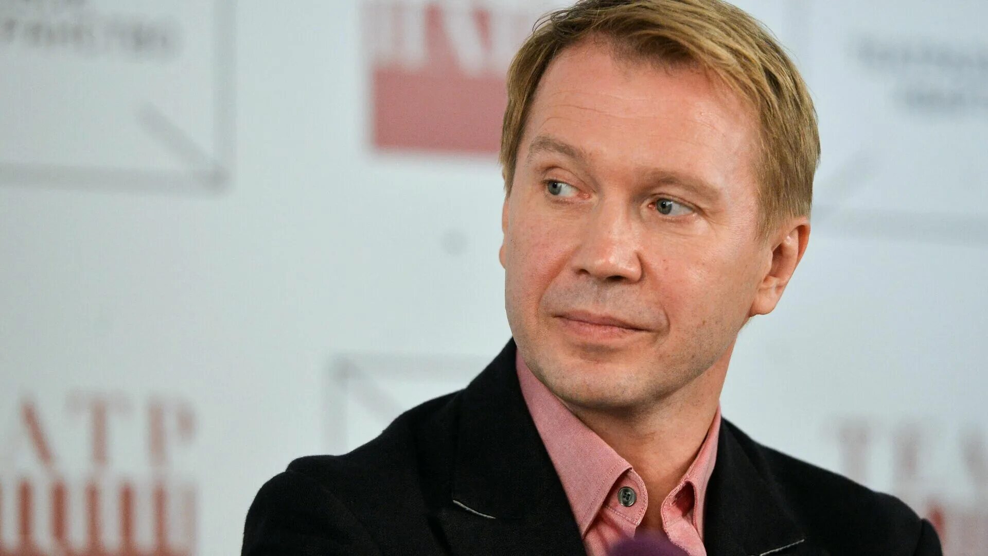 Театр наций руководитель. Евгений миронов. миронов актер. театр наций руководитель евгений миронов.