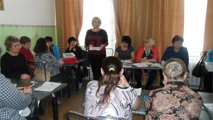 Мбу комплексный центр. Мбу комплексный центр сатка. кцсон чесменский район,. рбу цсон кчр 2020 год новогодний праздник. мбу комплексный центр сатка кто директор.