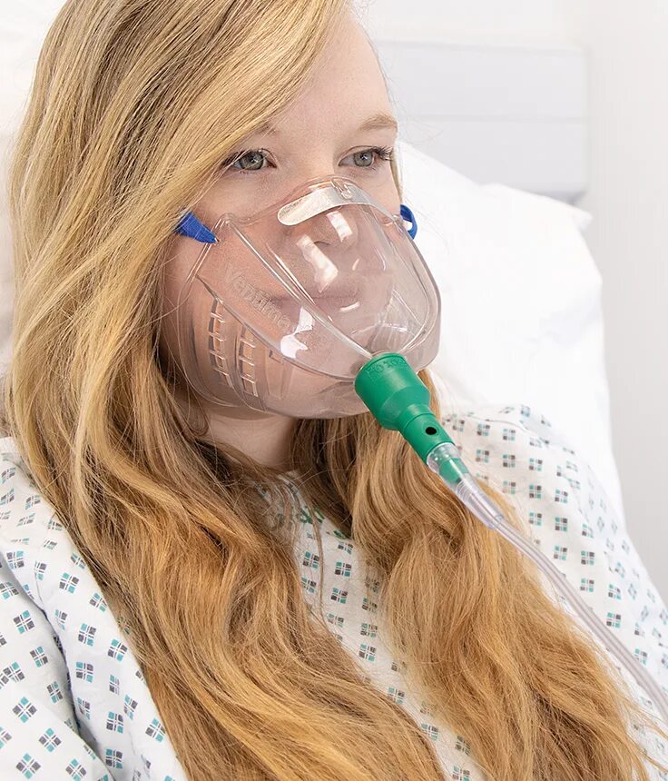 кислородная маска оксигенотерапия. гипоксия. медицинская кислородная маска. маска лицевая кислородная. кислородная маска оксигенотерапия.