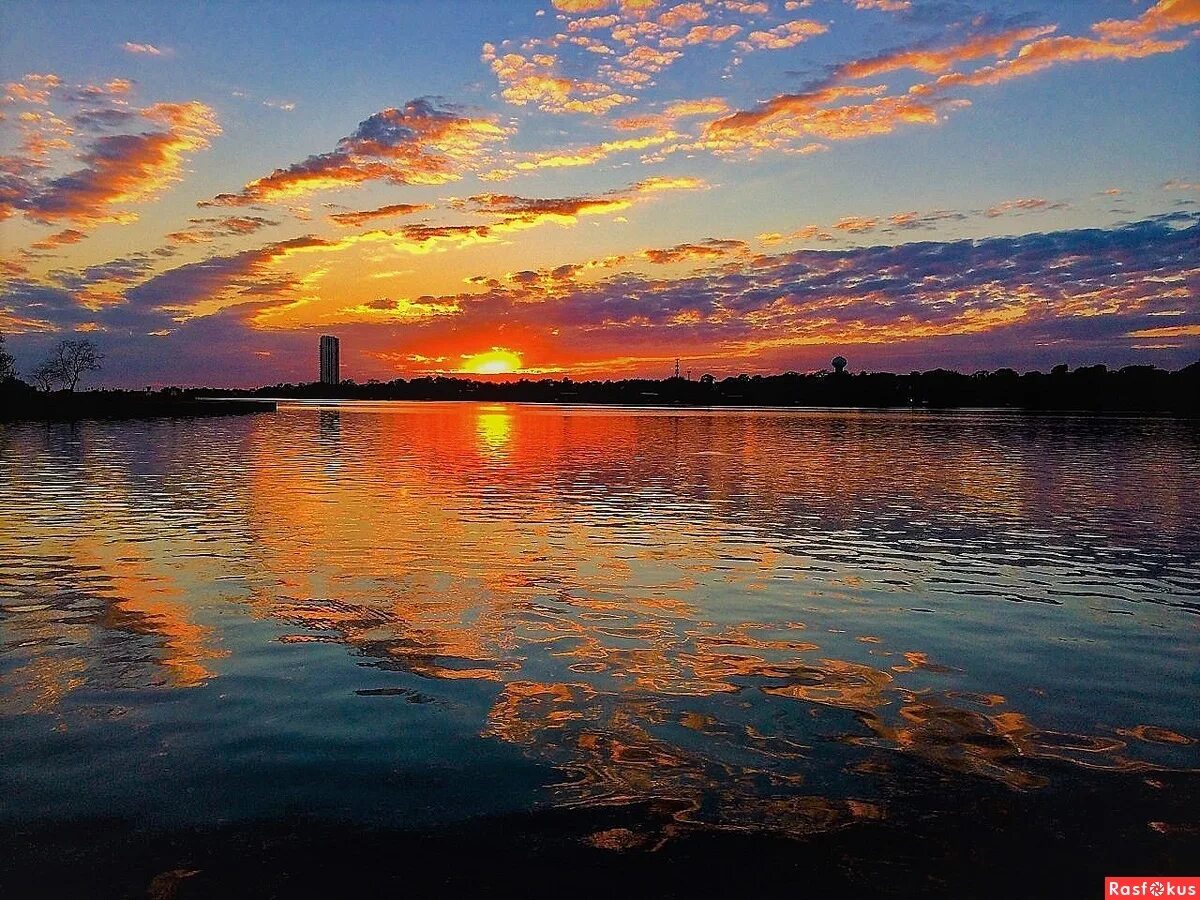 Gold sunset. Золотой закат. Золотистый закат. Золотой закат на море. Золотой закат фото.