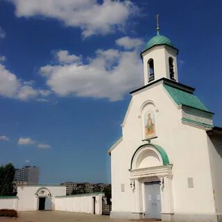 Подворье свирского