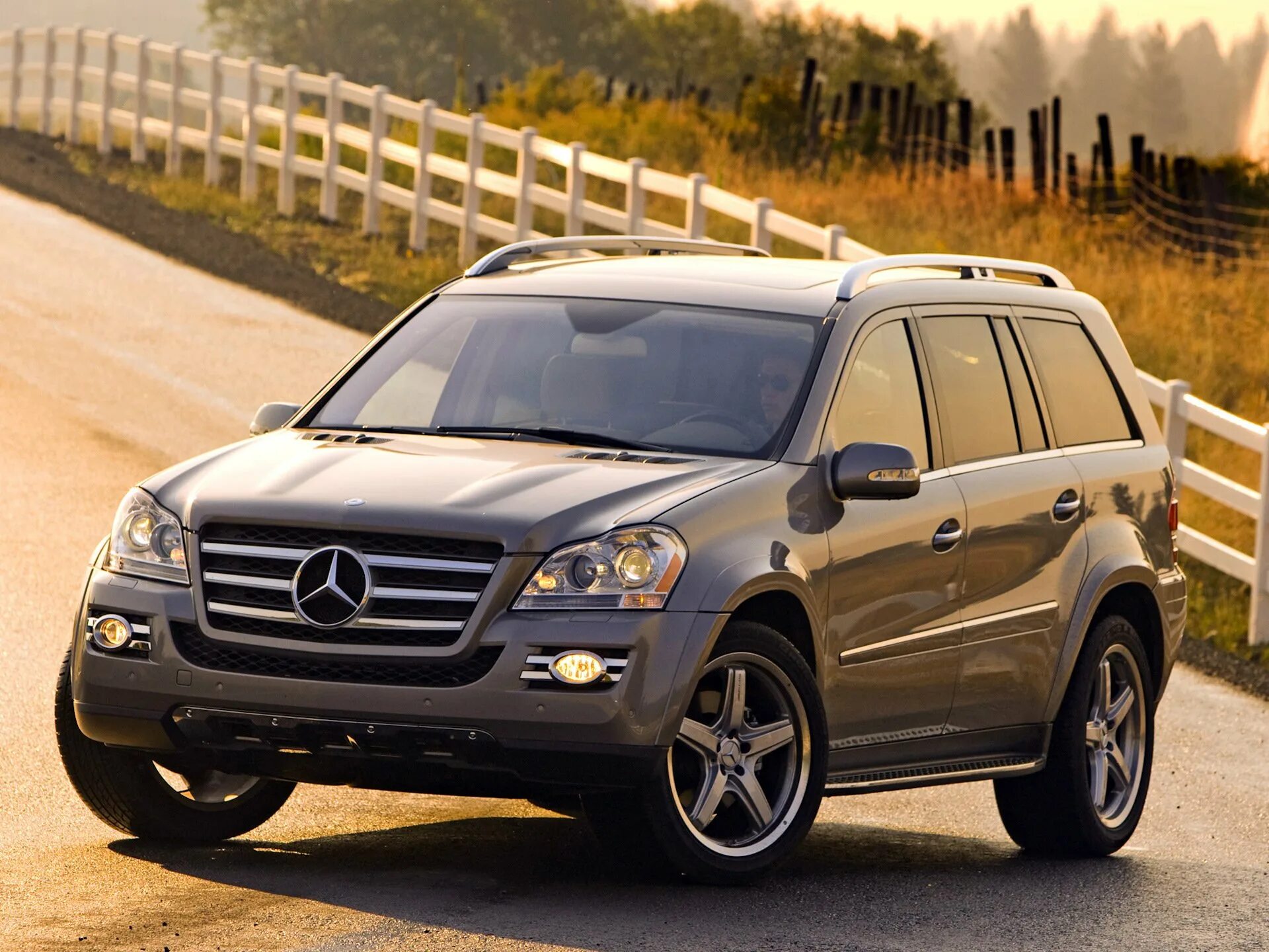 Gl class x164. Mercedes-benz x164. мерседес x164. mercedes-benz gl-class 2008. мерседес бенц gl class.