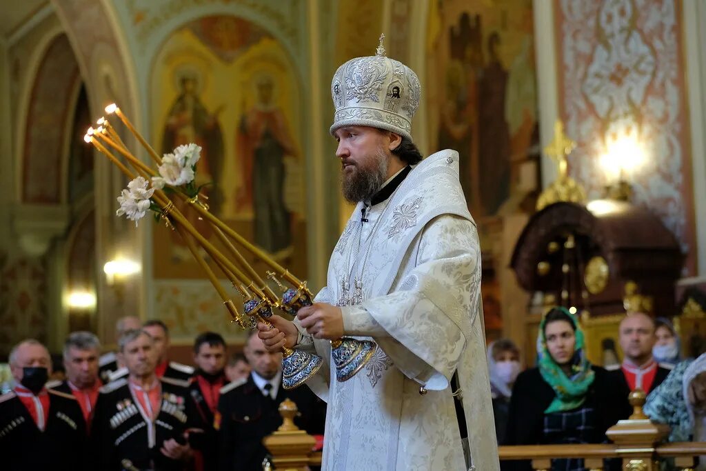 Митрополит Екатеринодарский и Кубанский. Митрополита Екатеринодарского и Кубанского Григория. Митрополит благословил