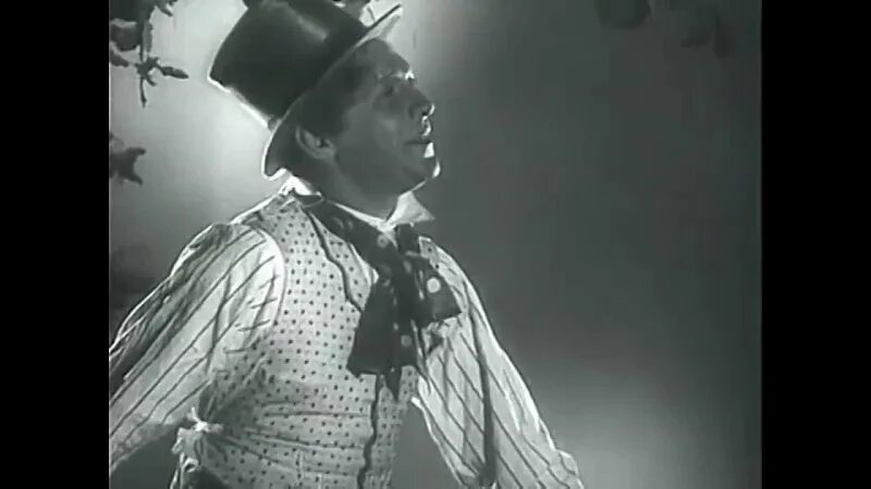 Как много девушек хороших как много ласковых имен. Песни как много девушек хороших. Леонид утесов фото. Утесов веселые ребята. Песни как много девушек хороших.