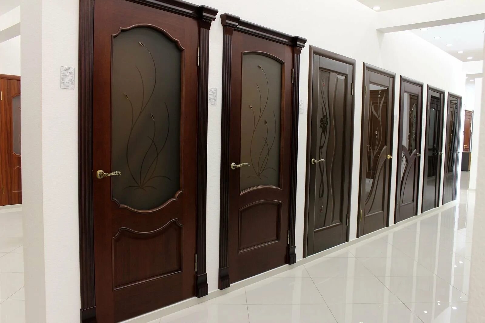 Царь дверей махачкала. Магазин дверей рамас в махачкале на ирчи казака. Рамас двери махачкала межкомнатные. Двери махачкала. Океан дверей, махачкала.