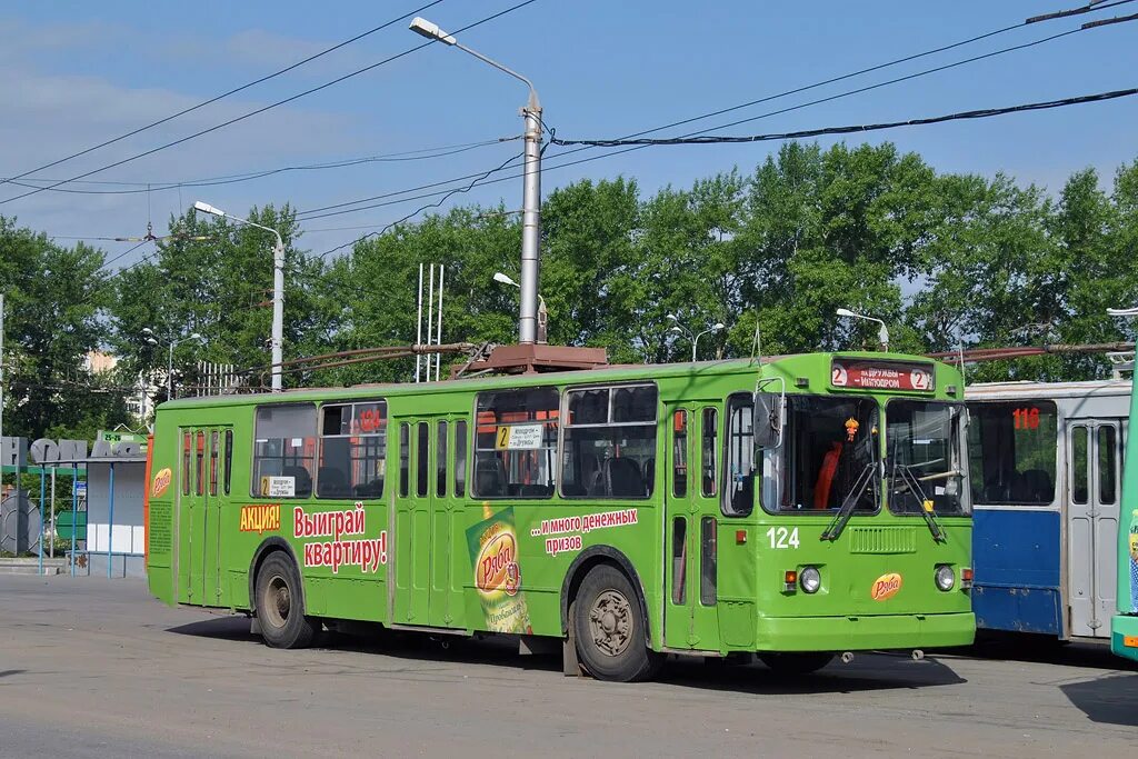 Троллейбус пермь. Троллейбус ЗИУ Пермь. ЗИУ 682 Пермь. ЗИУ 9 Пермь. Пермский троллейбус 90е.