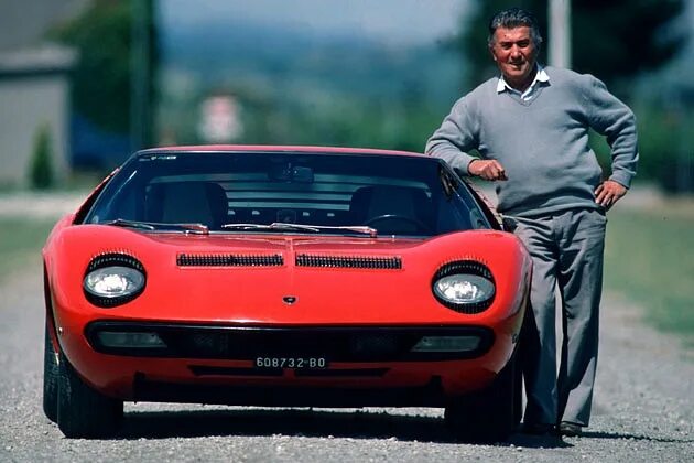 Ламборгини создатель. Ферру́ччо ламборги́ни. ферруччо lamborghini. ферруччо ламборгини и энцо феррари вместе. ферруччо ламборгини итальянский бизнесмен.